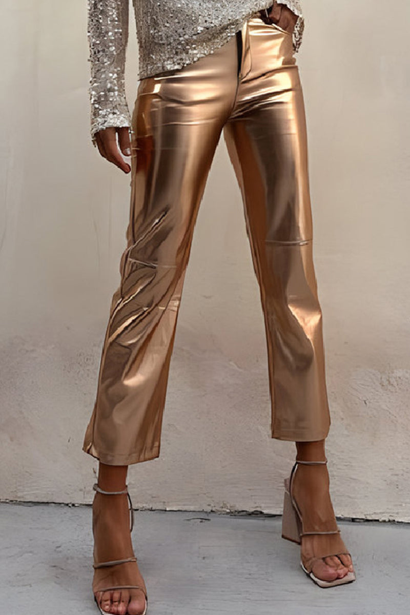 Effortlessly Elegant Garment with a Timeless Design