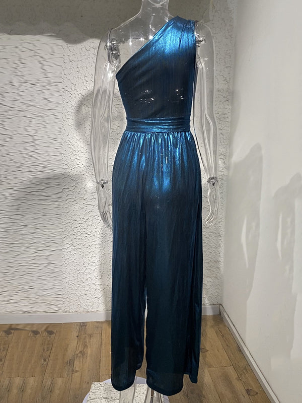 Well Tailored Garment with a Graceful Silhouette
