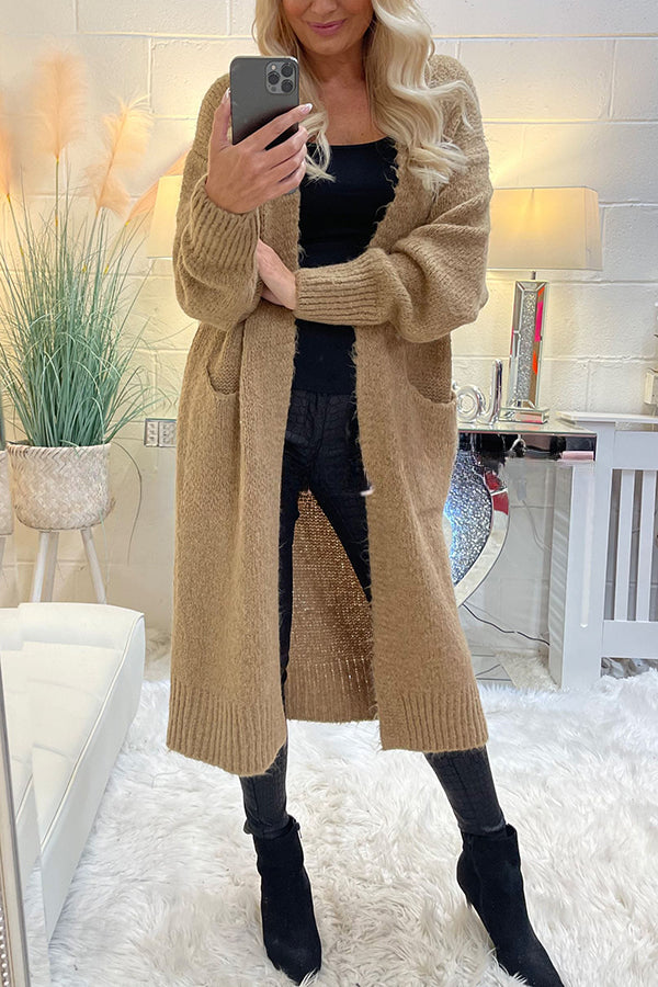 Well Tailored Cardigan with a Graceful Silhouette