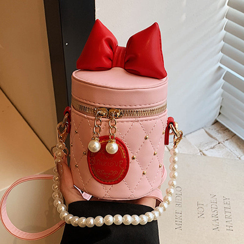 Beautifully Crafted Bag in a Classic Style