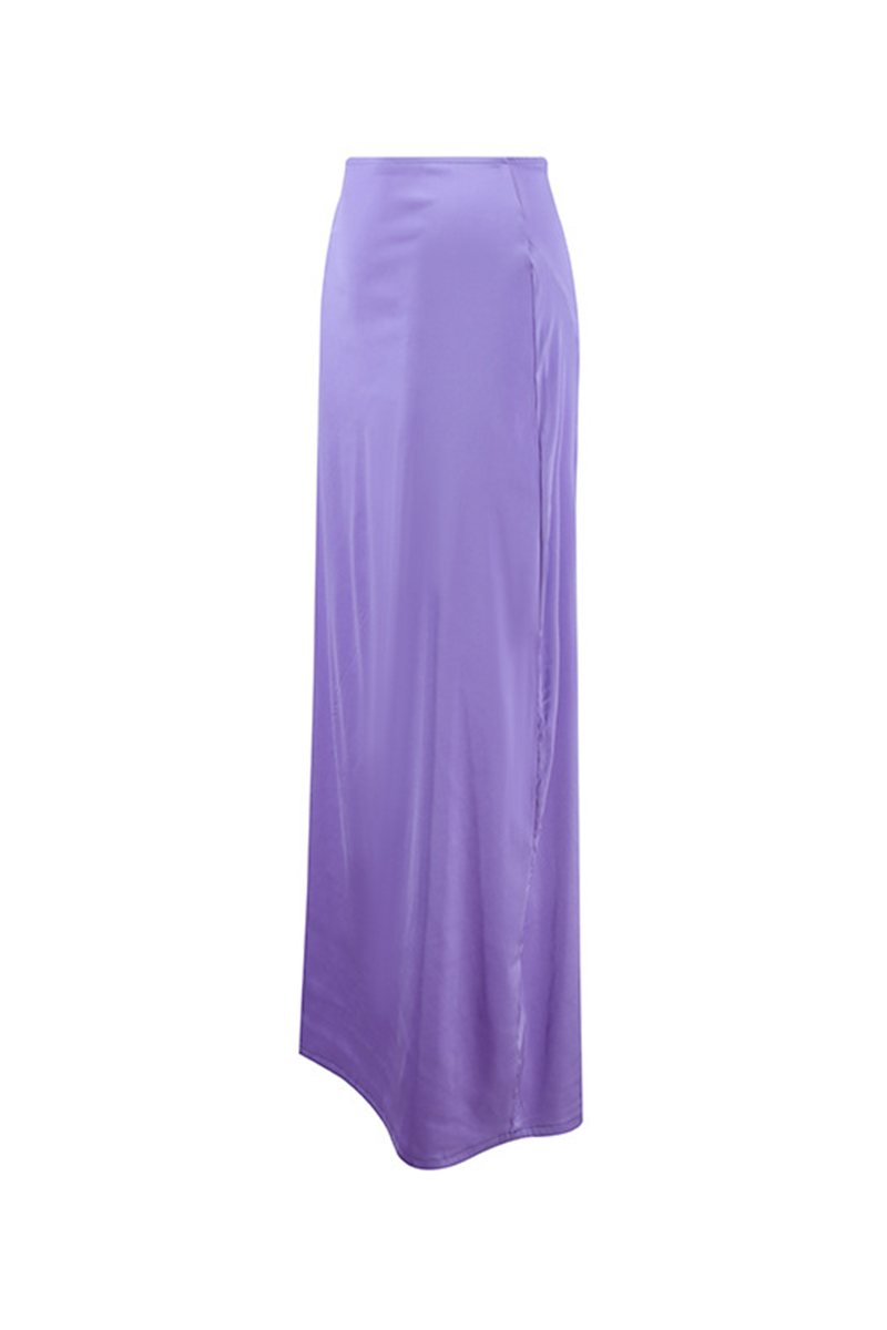 Sophisticated Garment with a Clean Classic Look