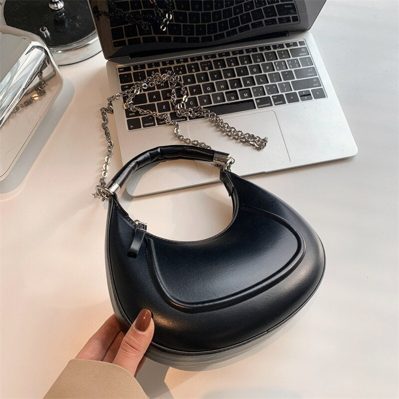 Elegantly Styled Bag for Everyday Wear