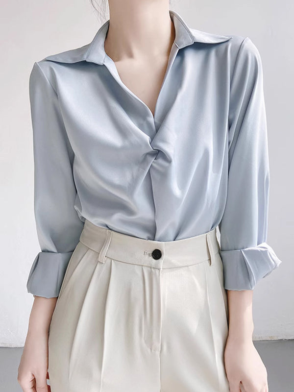 Beautifully Crafted Blouse in a Classic Style