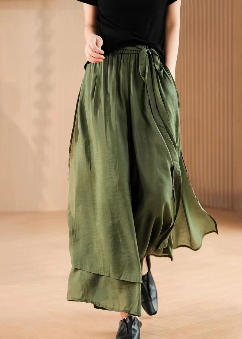 Classic Vintage Pants with a Flattering Fit