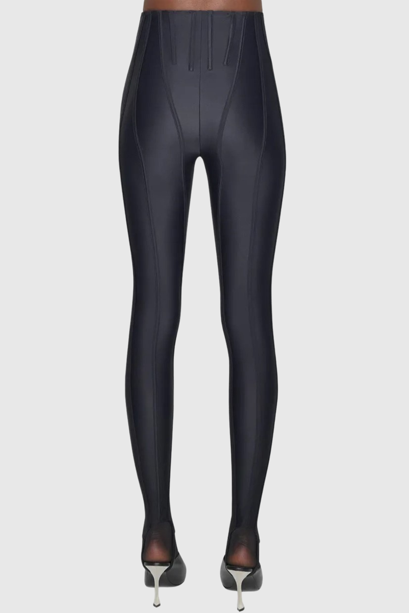 Gracefully Styled Garment for Any Occasion