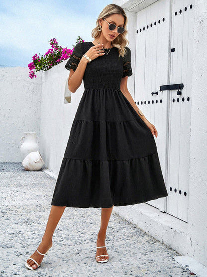 Effortlessly Elegant Dress with a Timeless Design