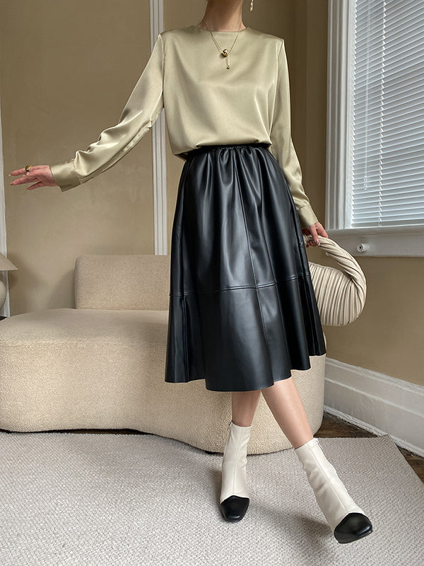 Beautifully Crafted Blouse in a Classic Style