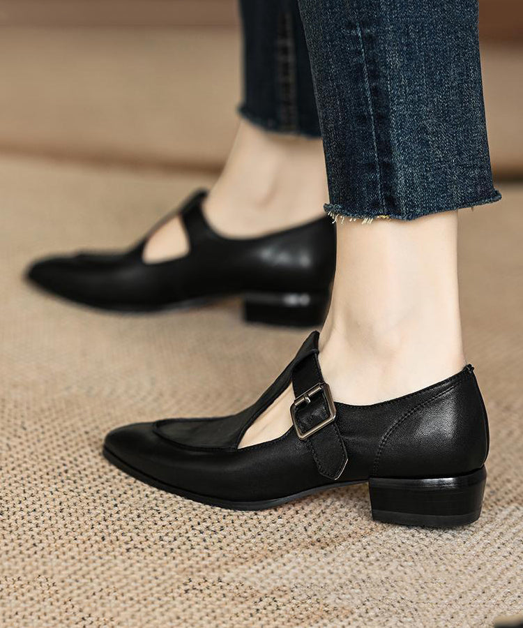 Classic Vintage Shoes with a Flattering Fit