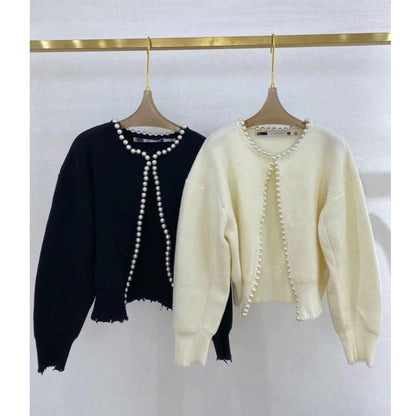 Beautifully Finished Cardigan in a Timeless Design