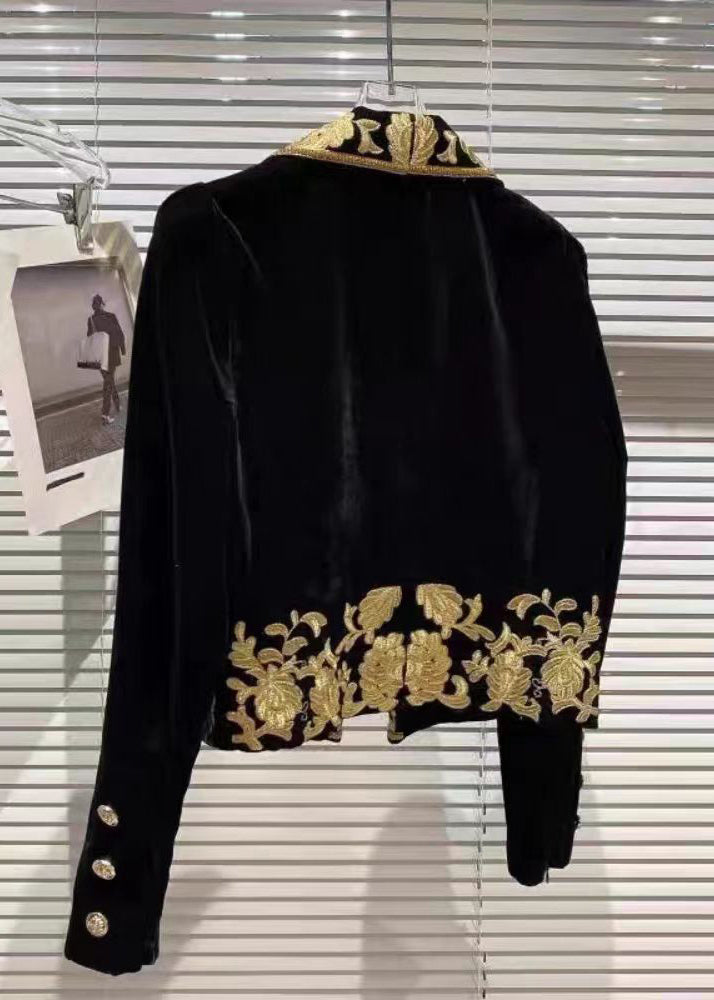 Beautifully Crafted Coat in a Classic Style