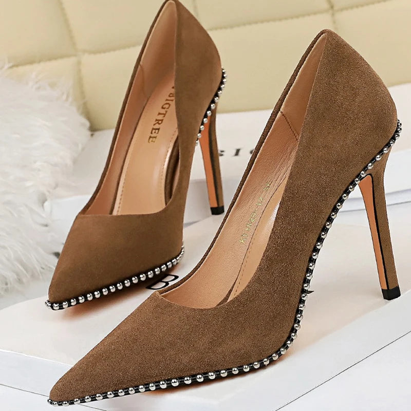 Polished Shoes with an Effortless Classic Look