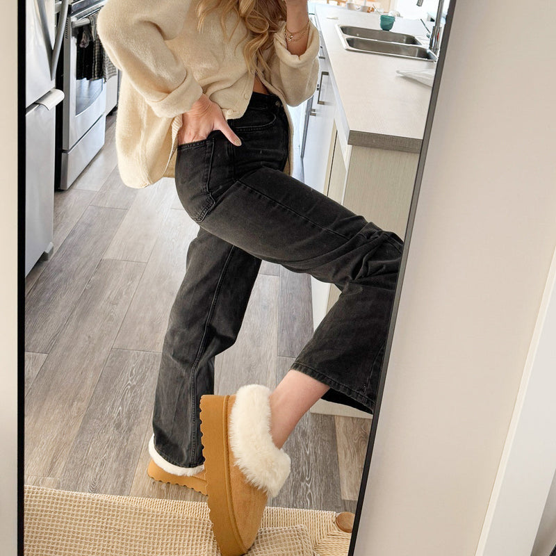 Gracefully Styled Garment for Any Occasion