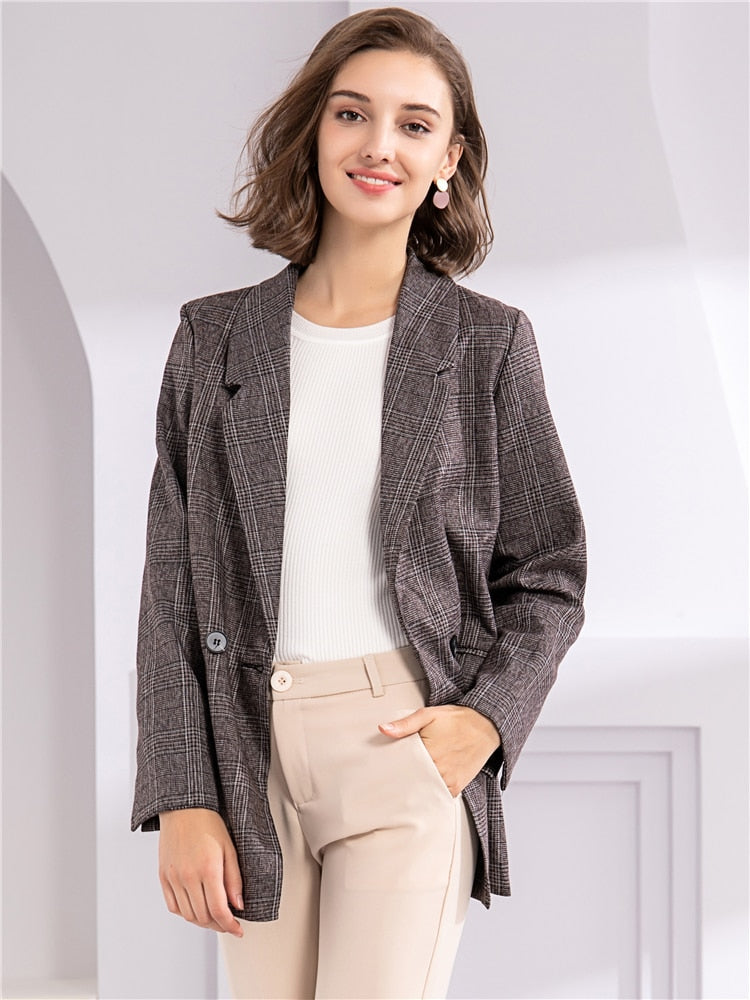 Well Tailored Garment with a Graceful Silhouette