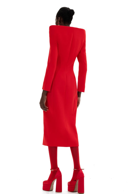 Well Tailored Coat with a Graceful Silhouette