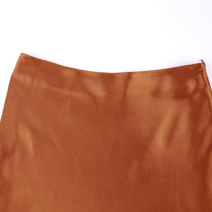 Well Tailored Garment with a Graceful Silhouette
