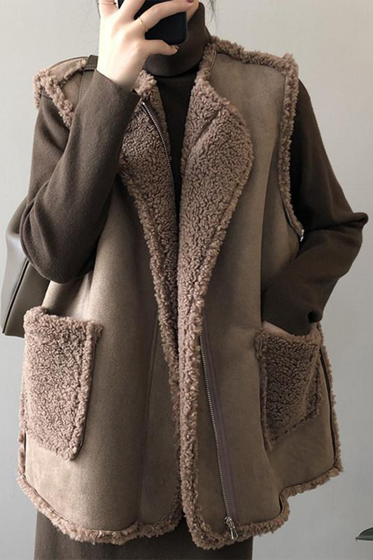 Gracefully Styled Coat for Any Occasion