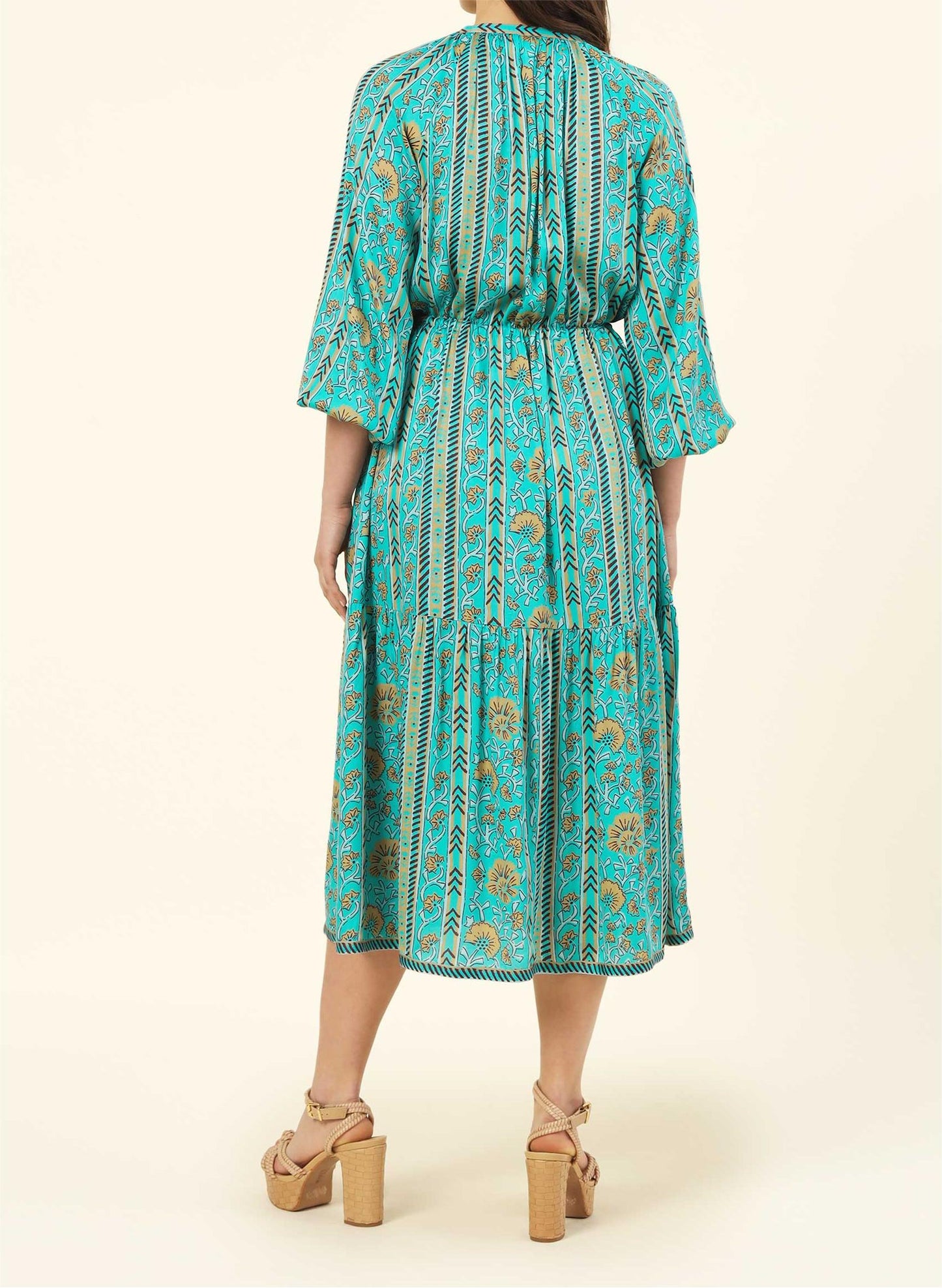 Sophisticated Dress with a Clean Classic Look