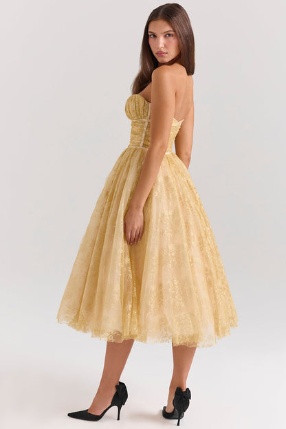 A Vintage Style Dress with Delicate Timeless Details