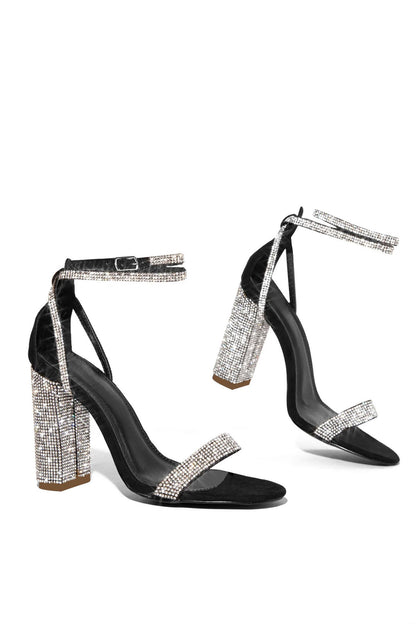 Beautifully Finished Heels in a Timeless Design