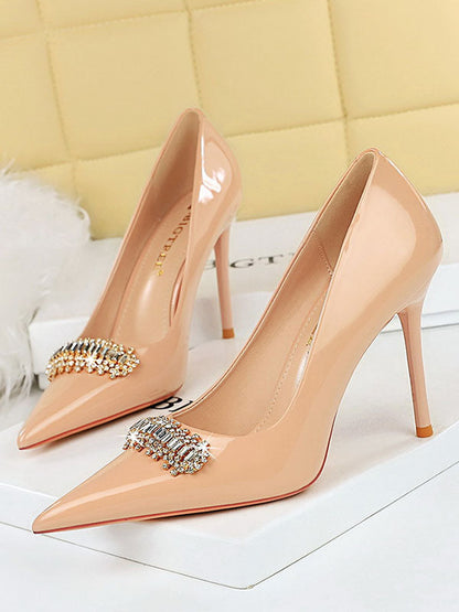 Elegantly Styled Garment for Everyday Wear