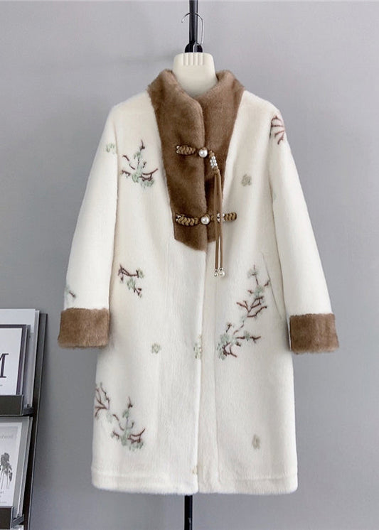 Classic Vintage & Enduringly Stylish Coat