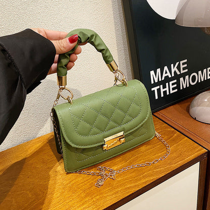 Beautifully Finished Bag in a Timeless Design