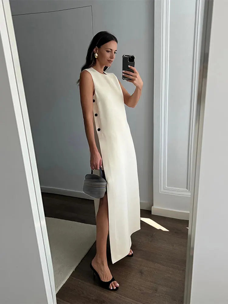 Polished Dress with an Effortless Classic Look