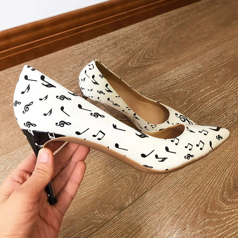 Effortlessly Elegant Heels with a Timeless Design