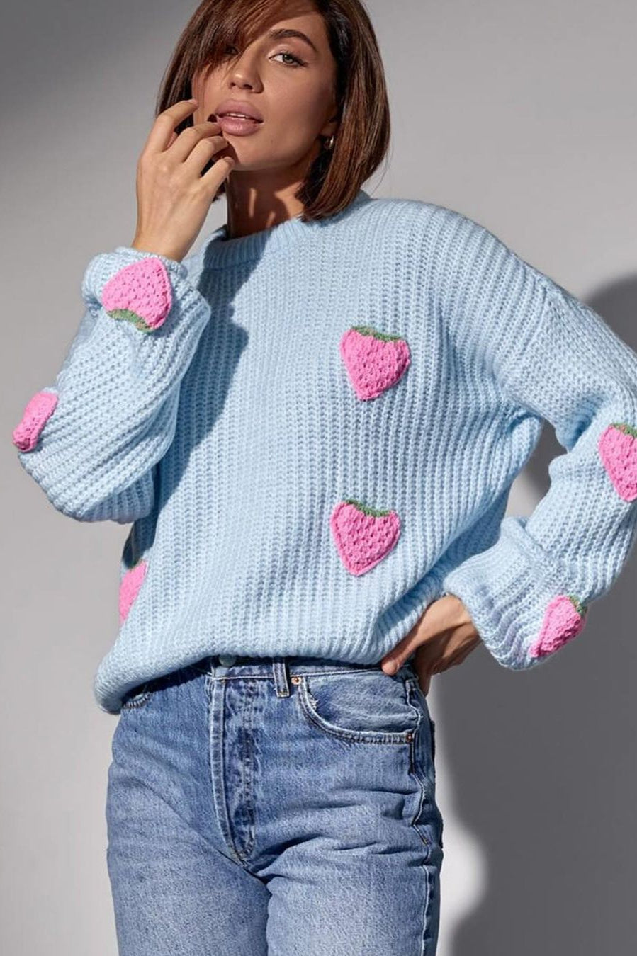 Well Tailored Sweater with a Graceful Silhouette