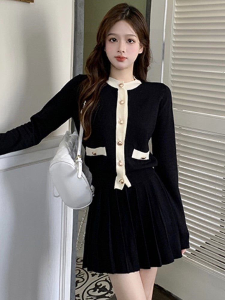 Polished Top with an Effortless Classic Look