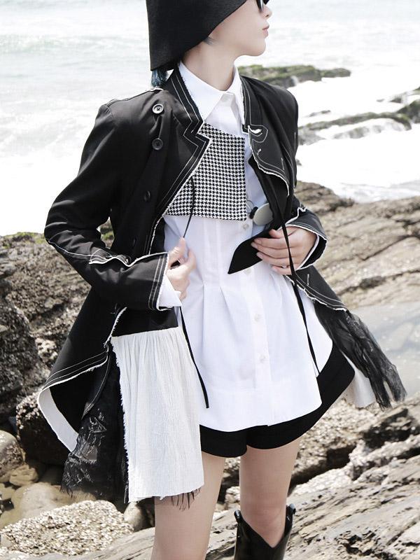 Sophisticated Garment with a Clean Classic Look