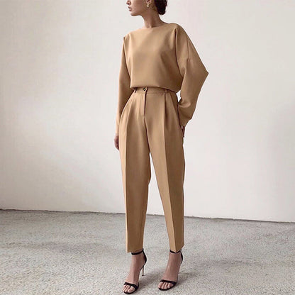 Well Tailored Blouse with a Graceful Silhouette