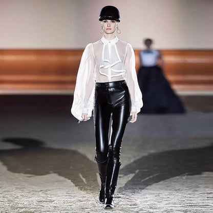 Effortlessly Elegant Shirt with a Timeless Design