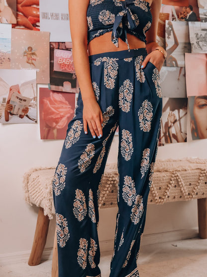 Gracefully Styled Pants for Any Occasion