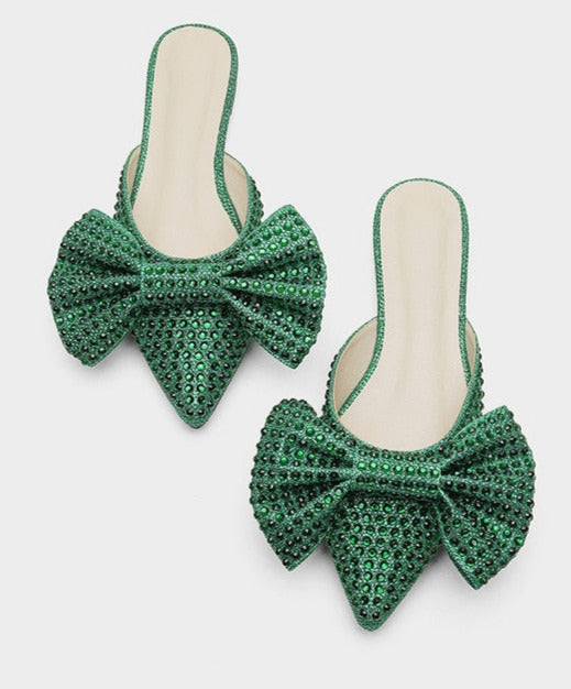 Polished Heels with an Effortless Classic Look
