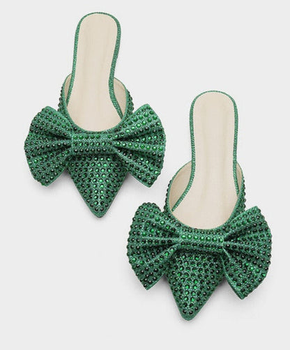 Polished Heels with an Effortless Classic Look
