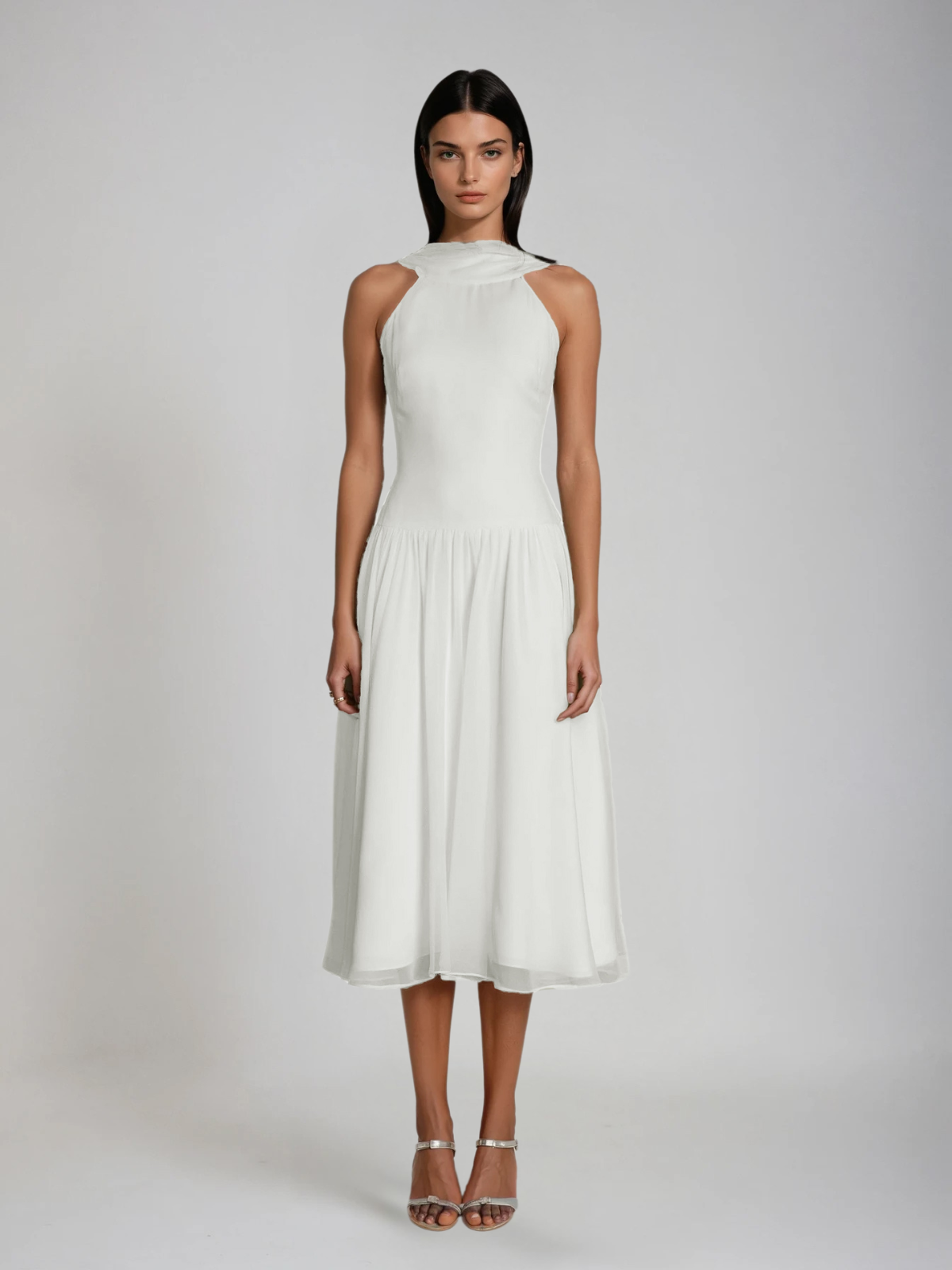 Beautifully Crafted Dress in a Classic Style
