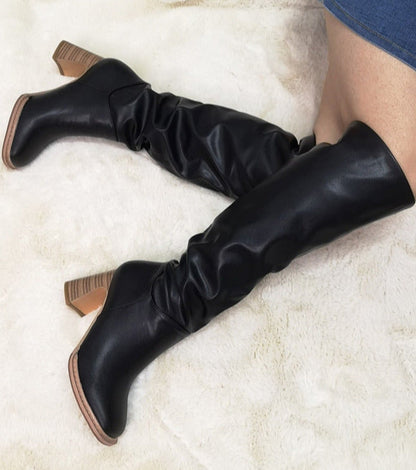 Polished Boots with an Effortless Classic Look
