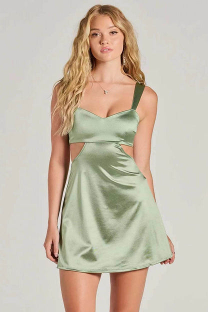 Classic Vintage & Enduringly Stylish Dress