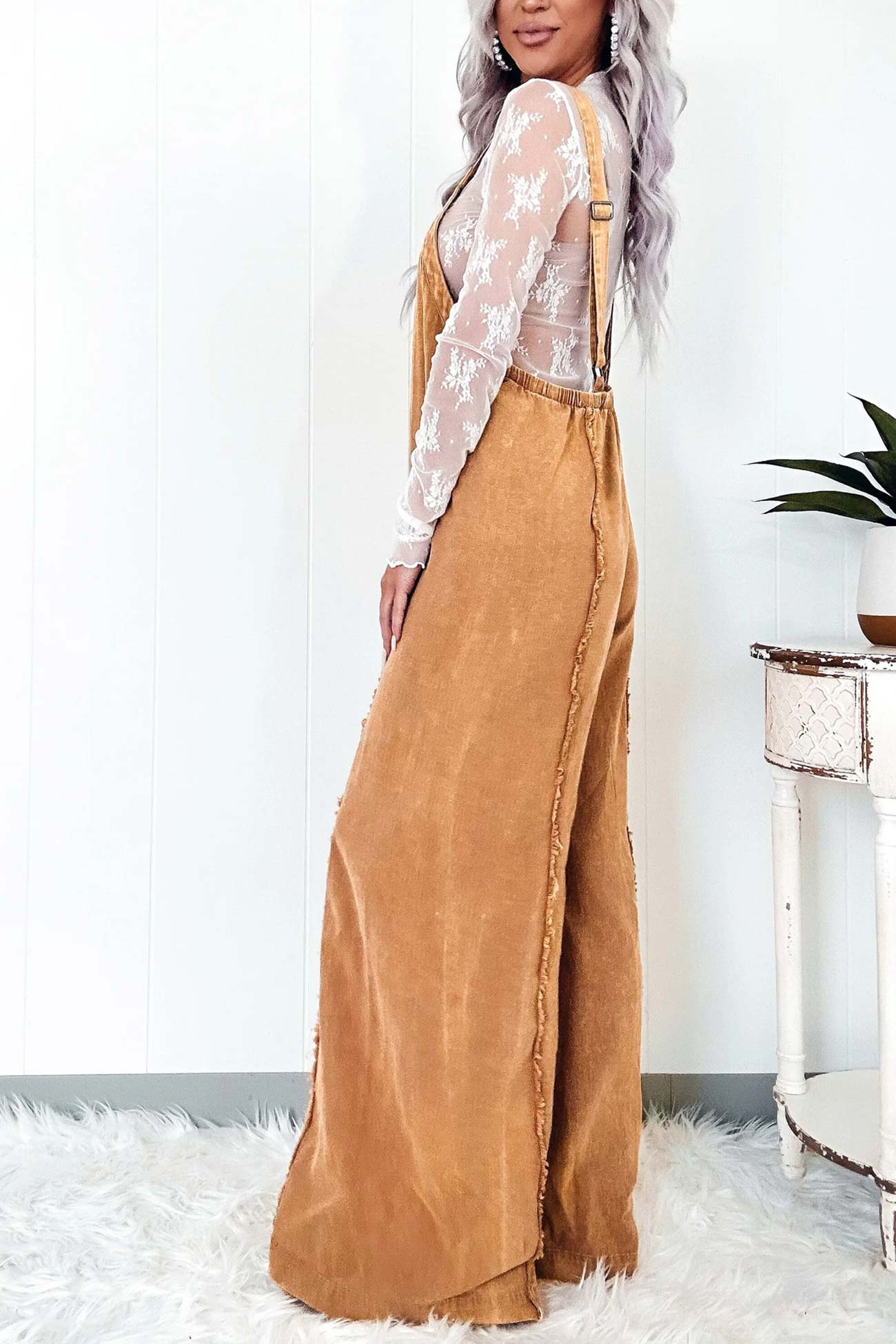 Gracefully Styled Garment for Any Occasion