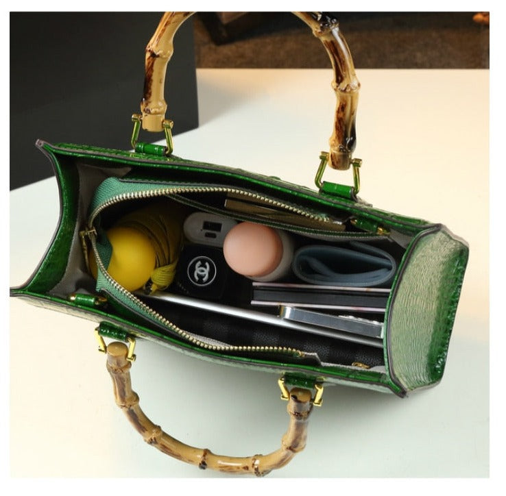 Classic Vintage Bag with a Flattering Fit