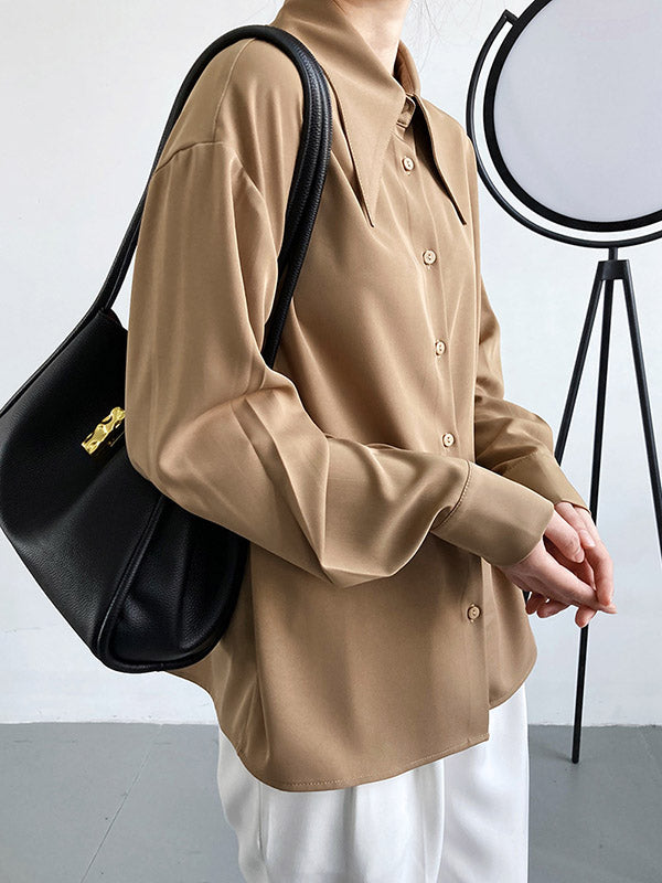 Sophisticated Blouse with a Clean Classic Look