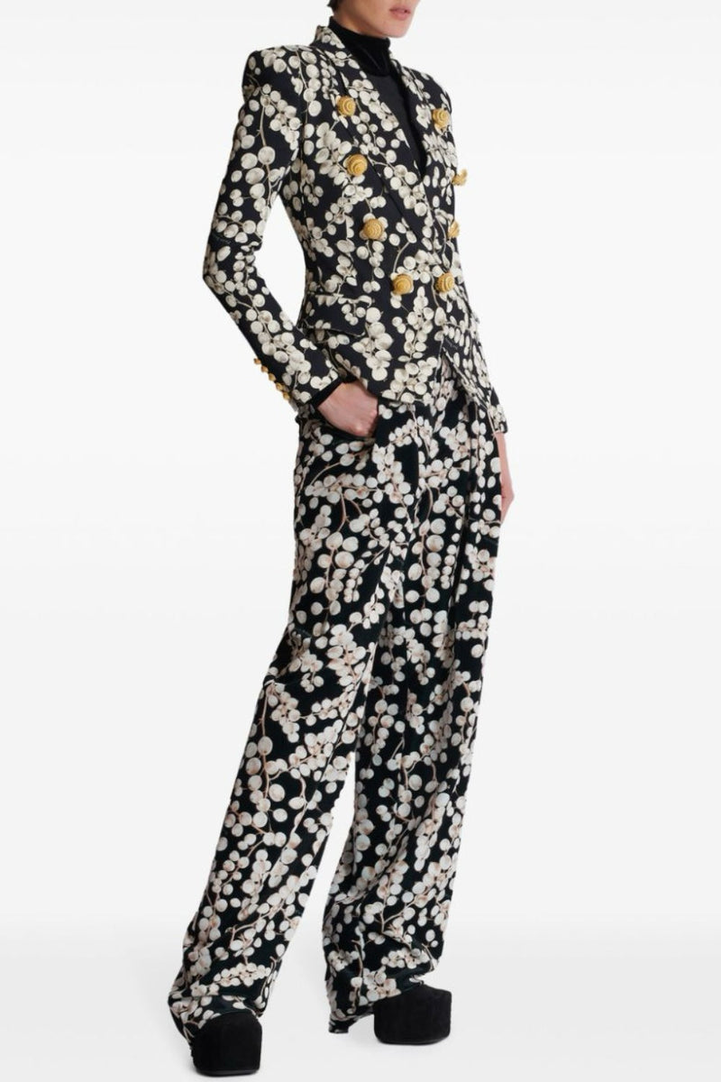 Beautifully Crafted Garment in a Classic Style