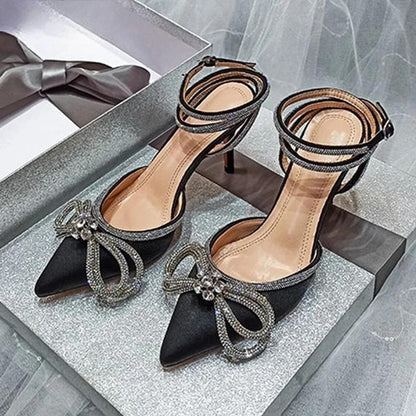 Classic Vintage Heels with a Flattering Fit