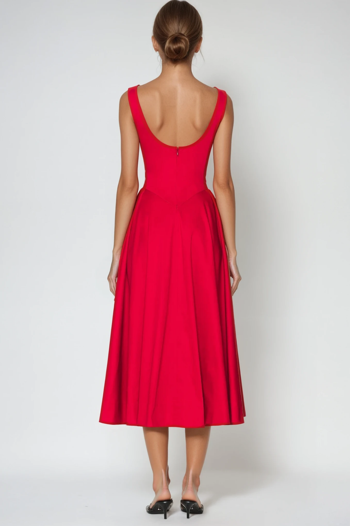 Gracefully Styled Dress for Any Occasion