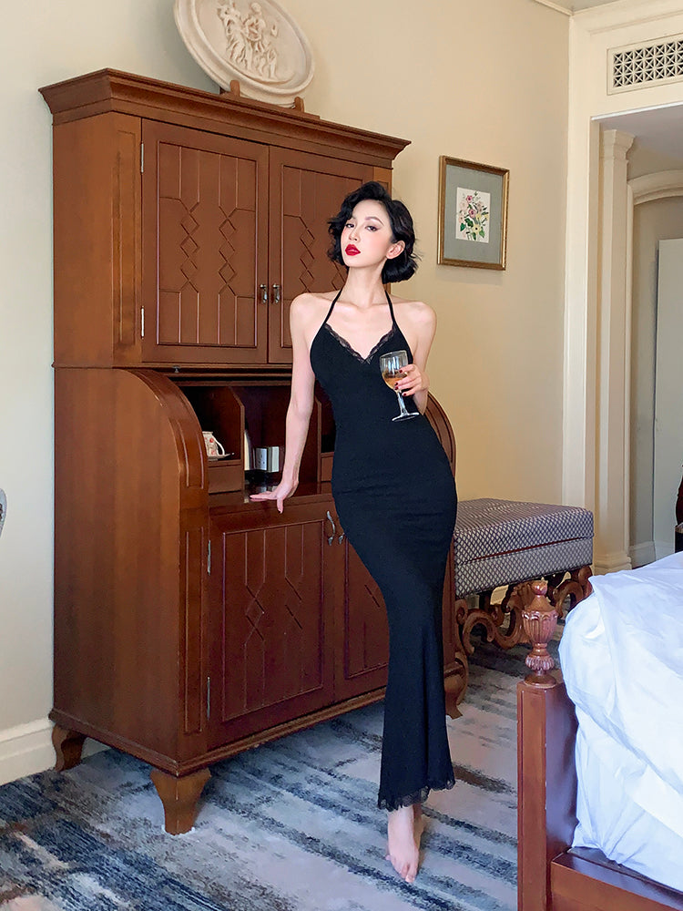 Classic Vintage & Enduringly Stylish Dress