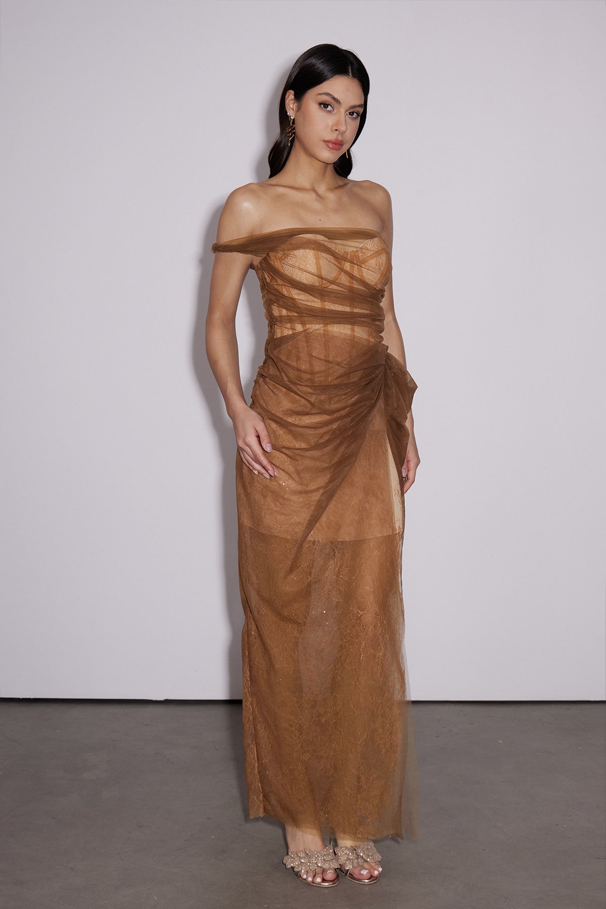 Gracefully Styled Dress for Any Occasion