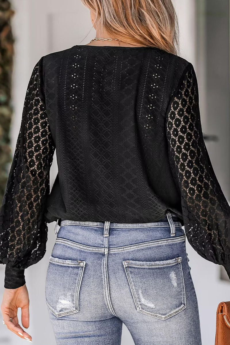 Elegantly Styled Blouse for Everyday Wear