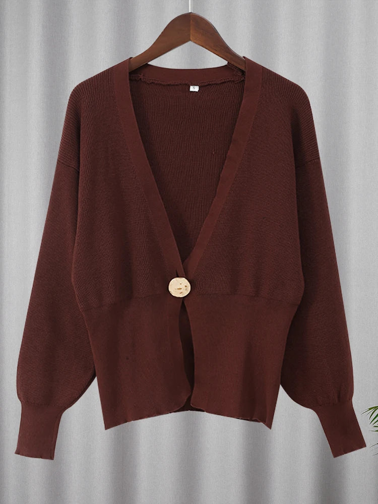 Gracefully Styled Cardigan for Any Occasion