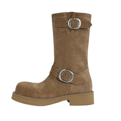 Well Tailored Boots with a Graceful Silhouette